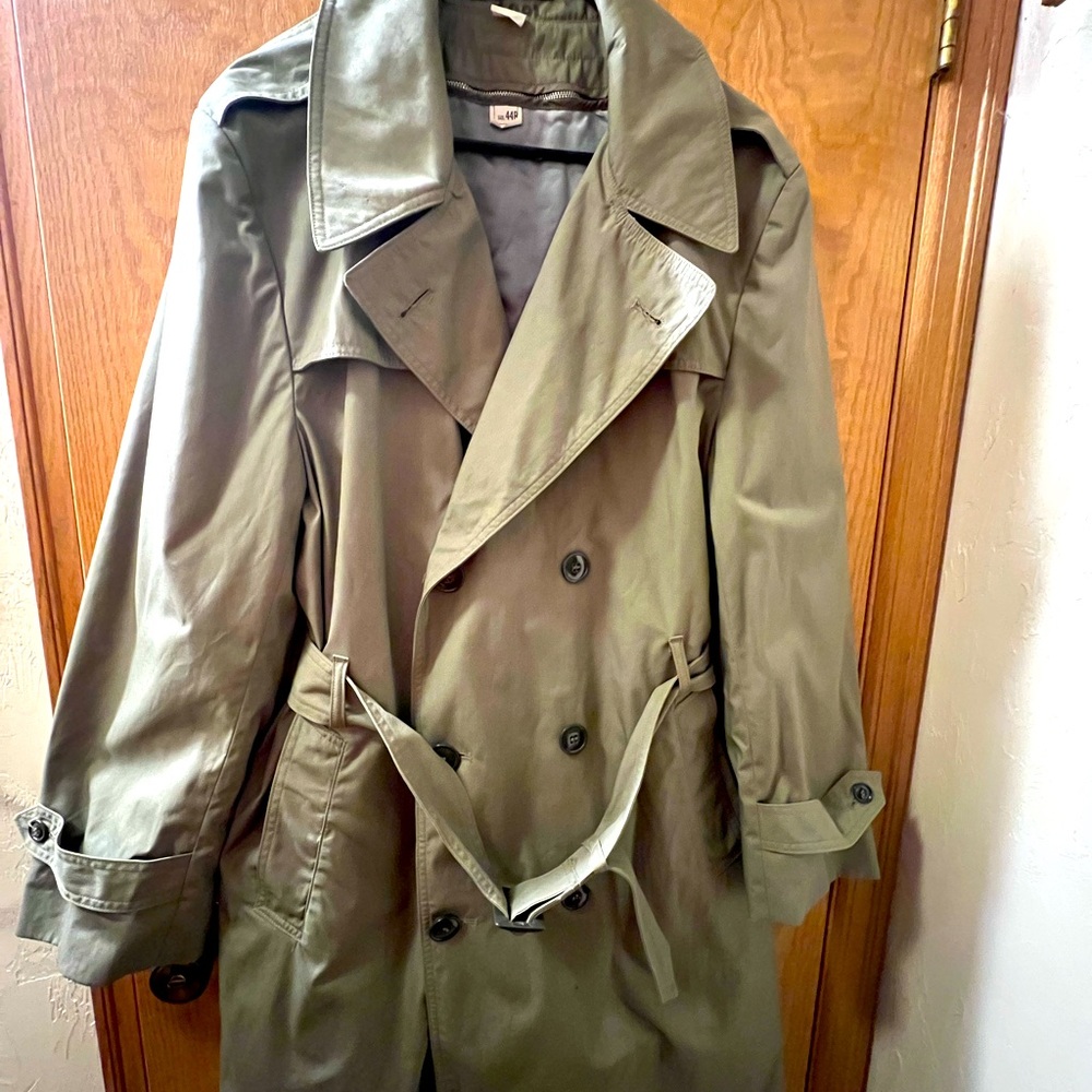 All weather trench coat with zipout liner, 44R. Grey